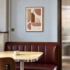 Tender ballerina œuvre de Lucie garnier en métal colle beige et marron léger trois quart dans un bar avec une banquette bordeaux 
